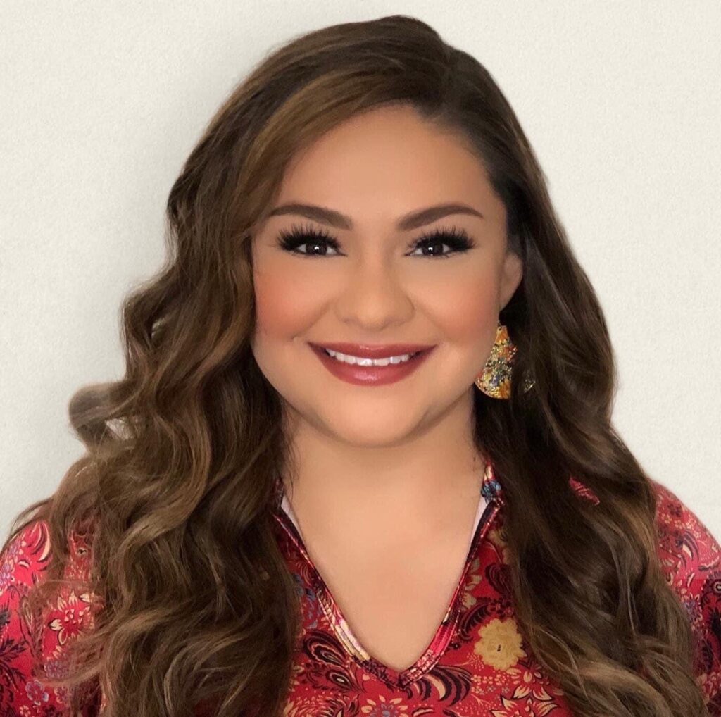Headshot of Hope Barron